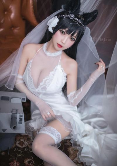 金牌客服董董恩