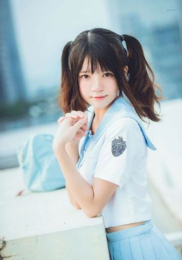 年轻的小姨子